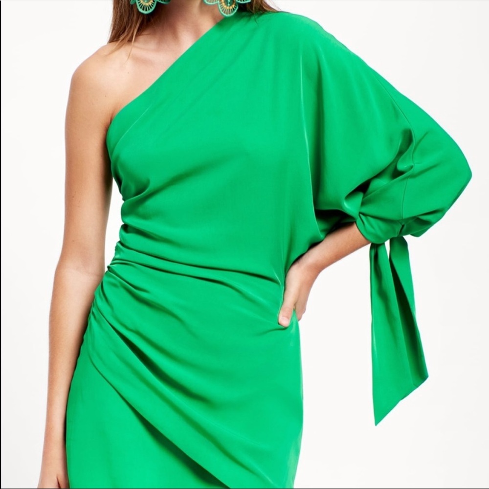 Zara green one shoulder dress - Picture 3 of 9